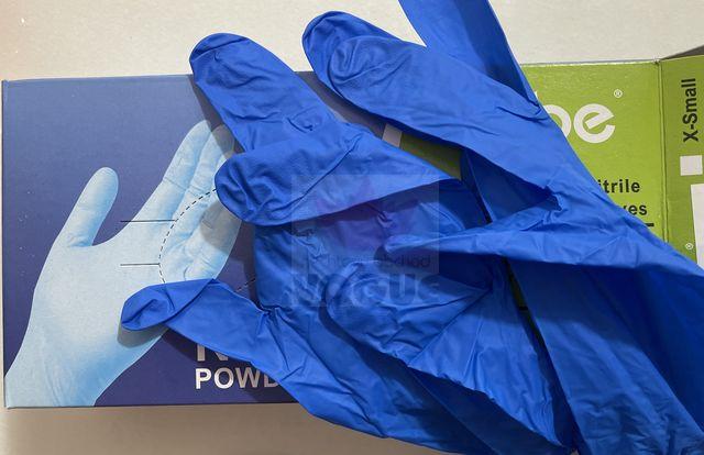 Nitrilové rukavice M, 100ks modré qube