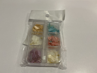 Ozdoby na nechty v boxe 